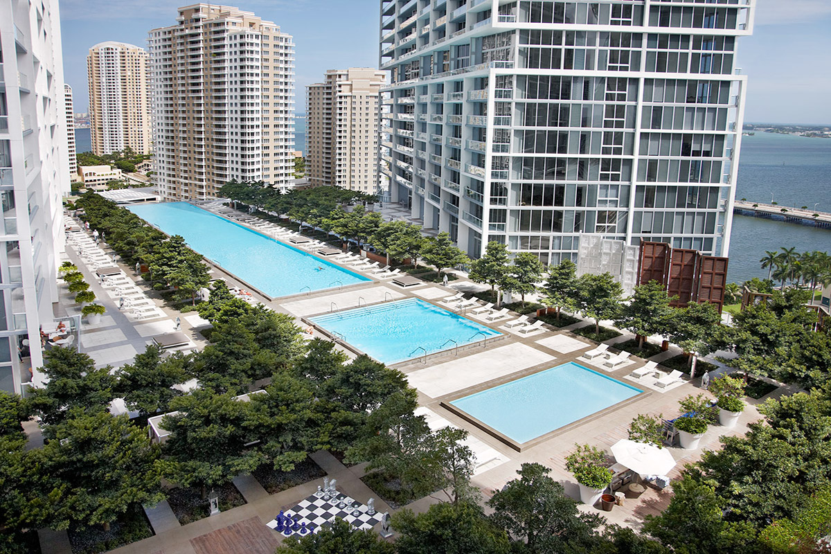 Icon Brickell Pool