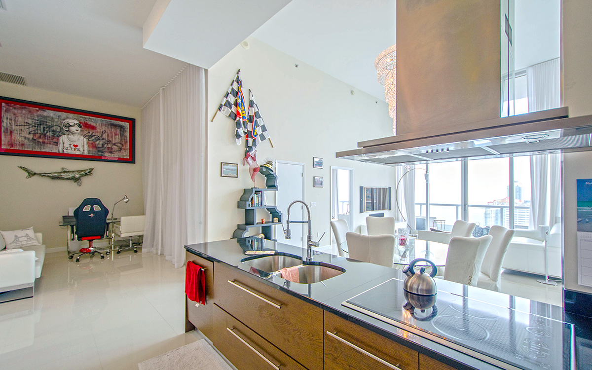 Icon Brickell Apartments